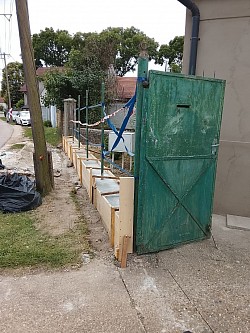 Kerítèsjavítás,aabsbau,mosonmagyarovar